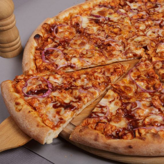 Cheese & Barbeque Chicken Pizza